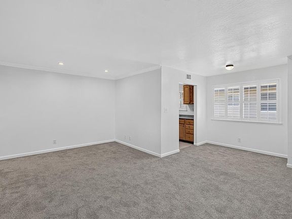 5th image of 5948 Walerga Rd APT 4