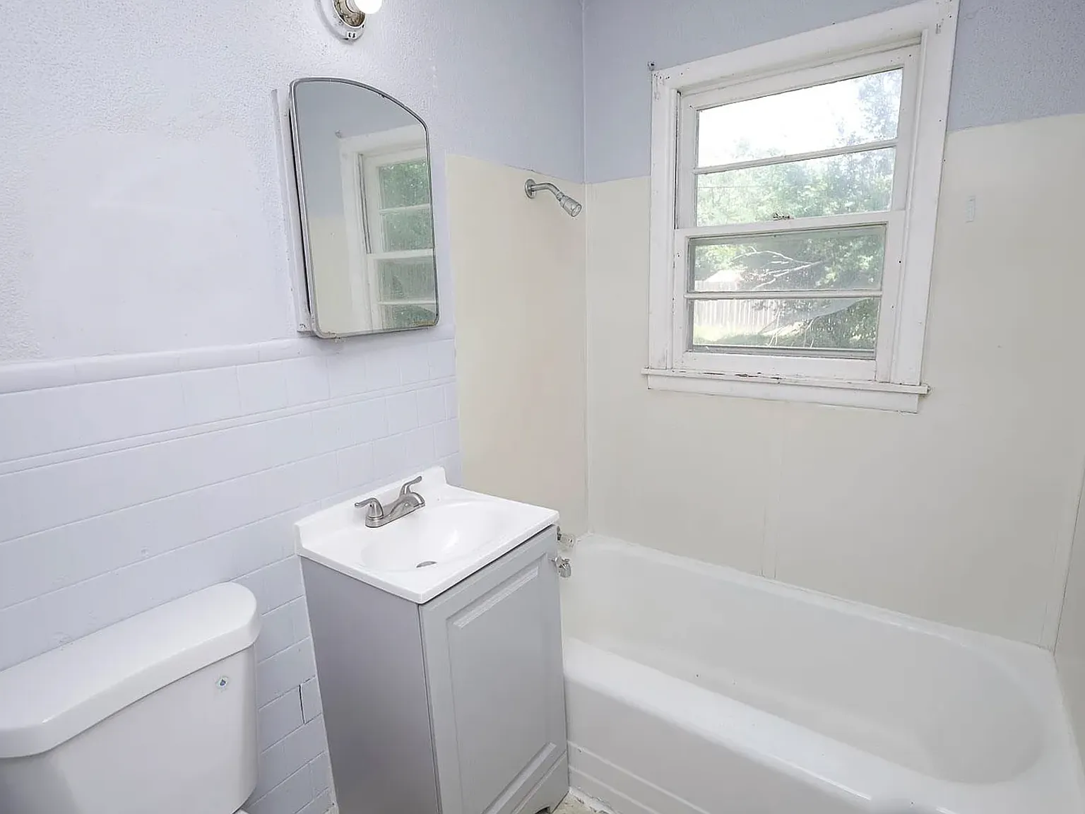 2620 North Poplar St - 1 — Photo 4