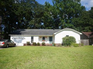 10 Regis Ct, Charleston, SC 29407