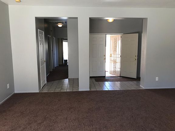 3rd image of 13191 Fullerton Dr