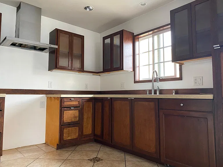 4541 Saint Elmo Dr — Photo 15