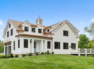 24 McCallar Ln, Concord, MA 01742