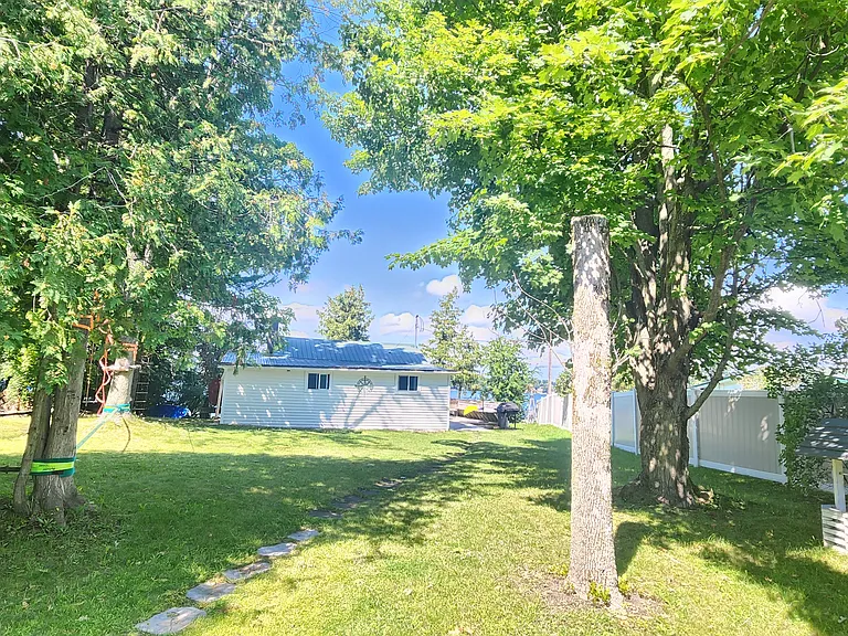 307 Riverview Dr — Photo 14