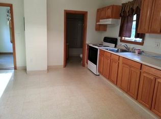 458 Bay St #3, Taunton, MA 02780