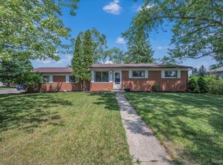 1323 Foreland Dr, Oxford, MI 48371