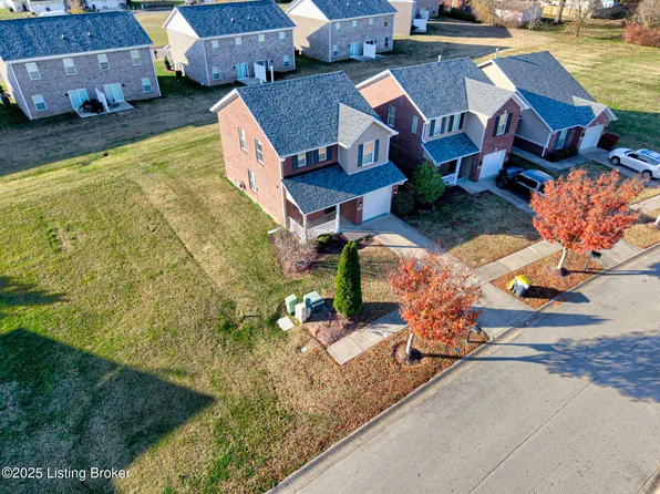 6106 Dewitt Dr, Louisville, KY 40258