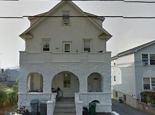 68 Hobby St, Pleasantville, NY 10570