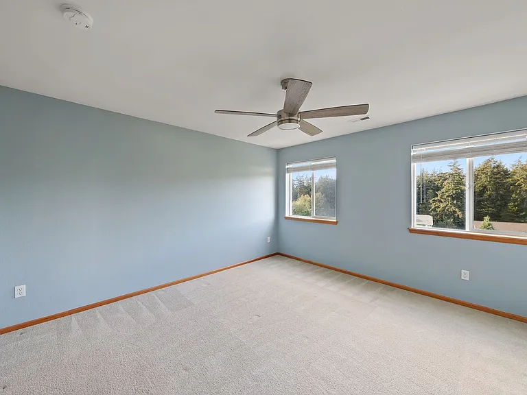 1550 SW 17th Ave — Photo 8