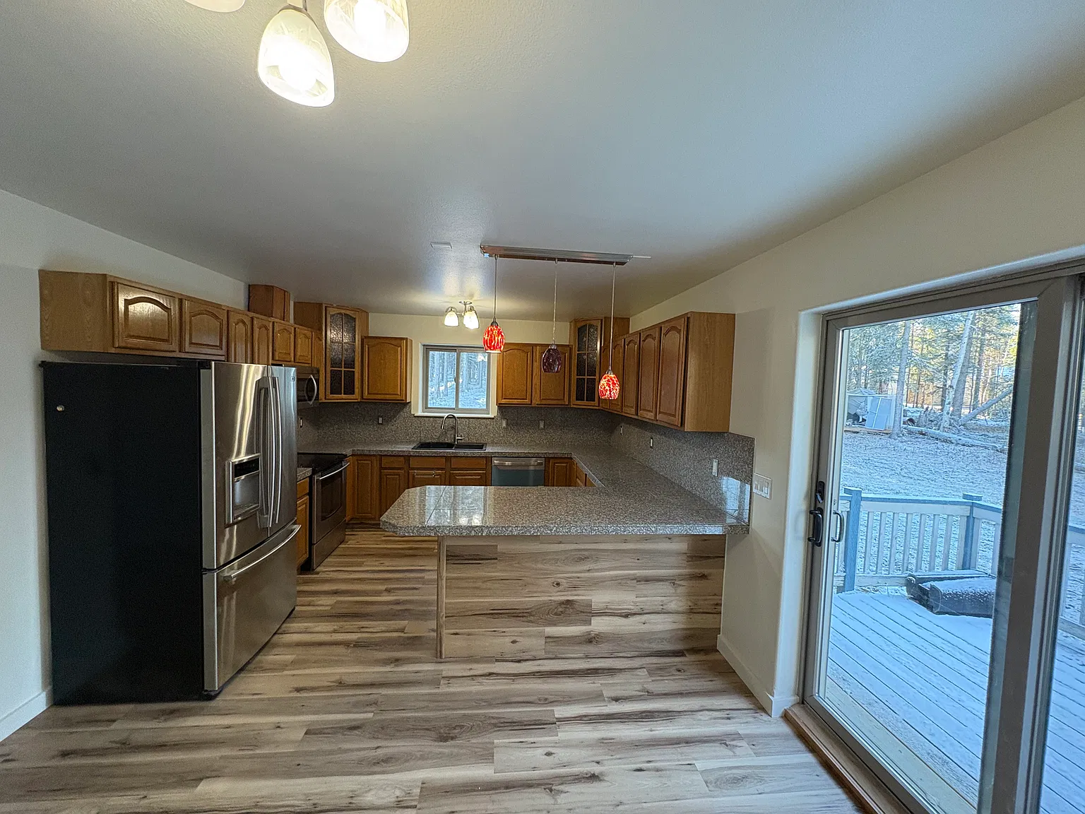 3 bed, 1824 sqft, $2,200 — Photo 2