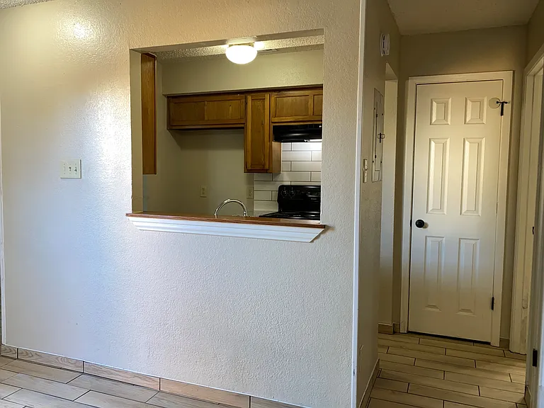 5501 Lewis Ct #F — Photo 6