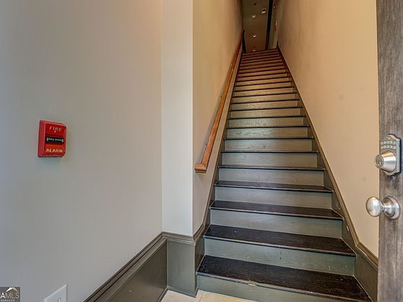 4th image of 4173 Raphael St SW