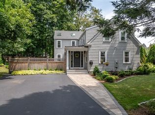 1 Roberts Rd, Wellesley, MA 02481