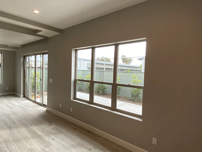 2062 Pomona Ave #B — Photo 15