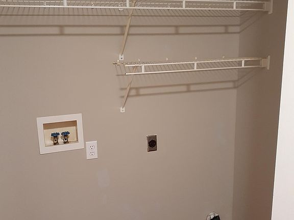 3rd image of 4218 Iona Way #4218
