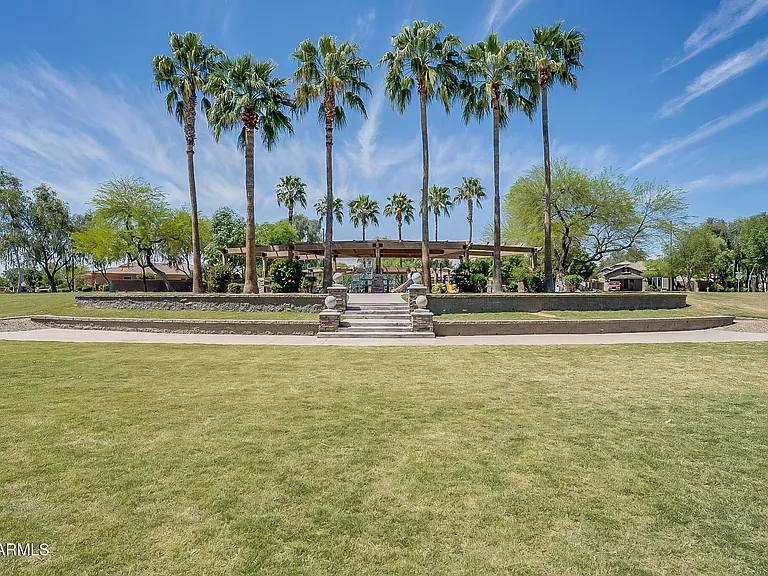 4711 E Buckboard Ct — Photo 55