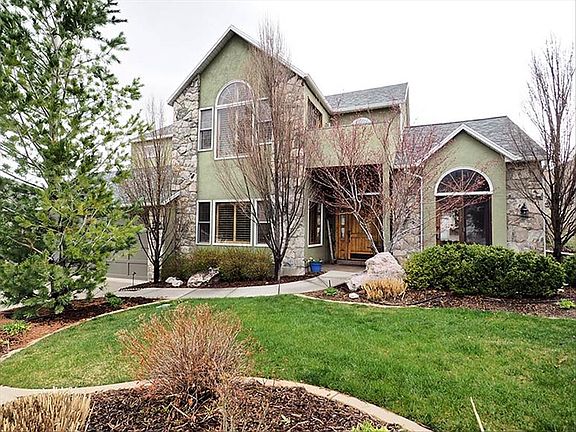 3rd image of 3065 E Lostwood Dr