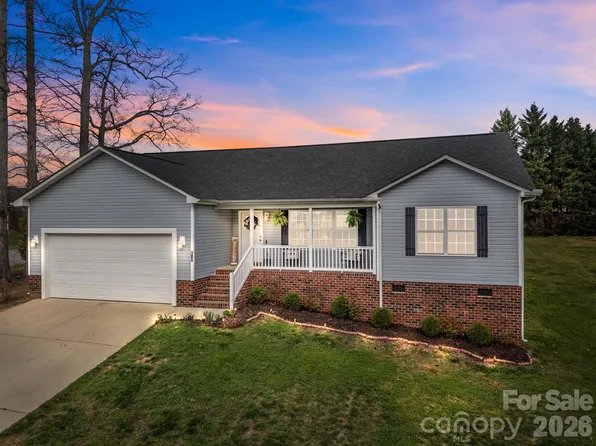 105 Hidden Spring Dr, Salisbury, NC 28147