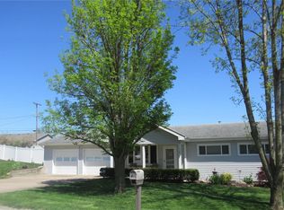 9 Paulina Dr, Hannibal, MO 63401