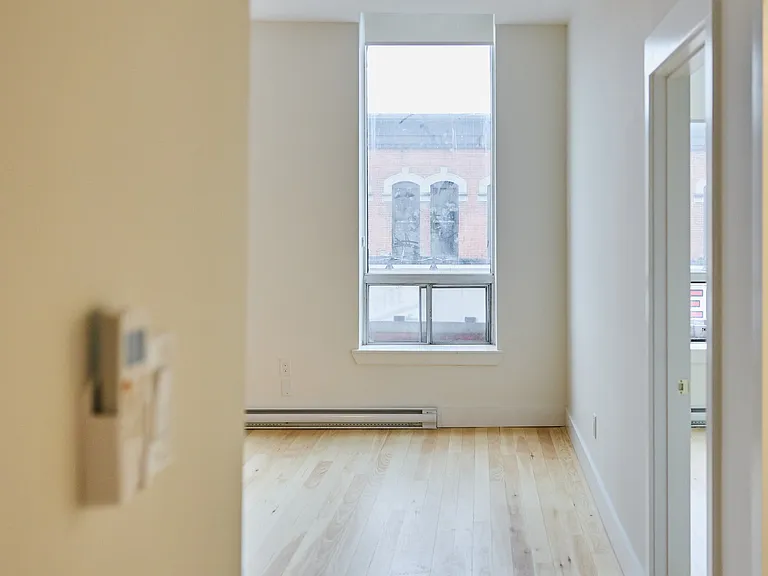 107 Street Paul St #1 — Photo 4