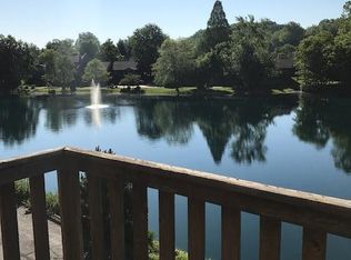 6402 Marina Dr, Prospect, KY 40059