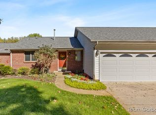 141 Mill St SE, Caledonia, MI 49316