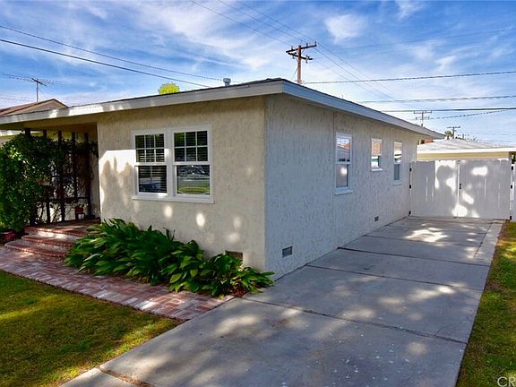 2nd image of 15106 Cordary Ave