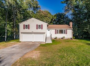 69 Brynmawr Dr, East Longmeadow, MA 01028