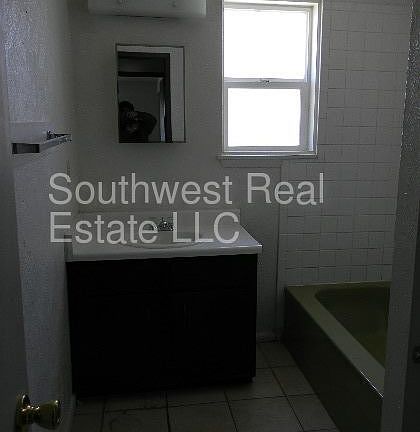 2nd image of 135 Monroe Ave APT A