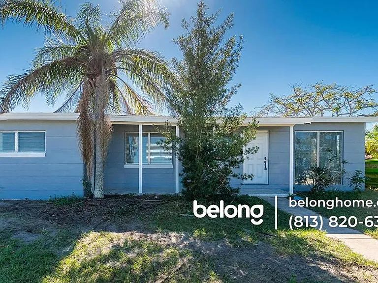 691 Sharon Cir — Photo 1