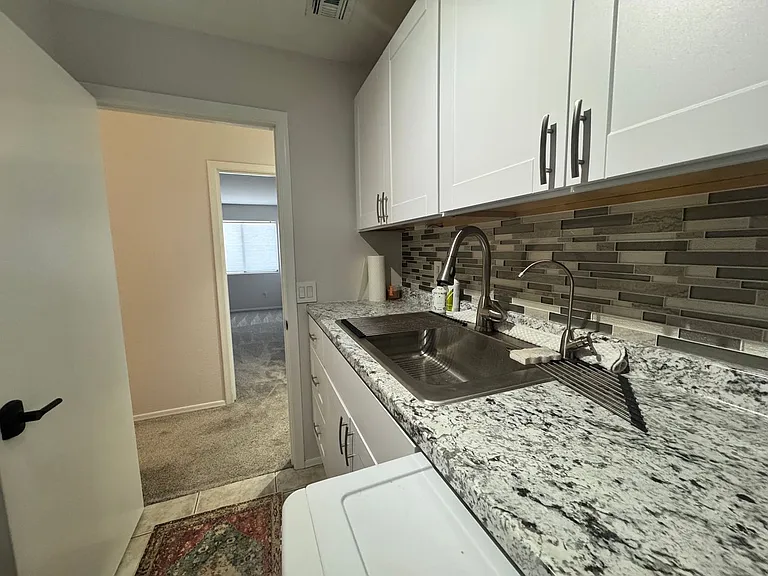 2425 Florentine Rd #A — Photo 31