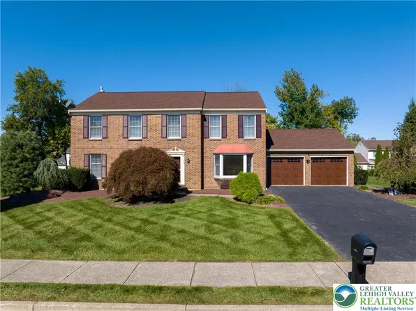 1304 Atlas Ln, Northampton, PA 18067