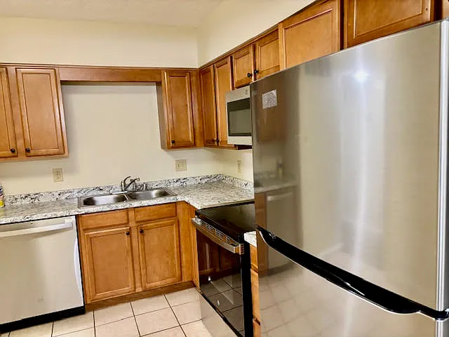 1515 La Fontenay Ct — Photo 9