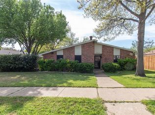5717 Kerry Ln, Garland, TX 75043