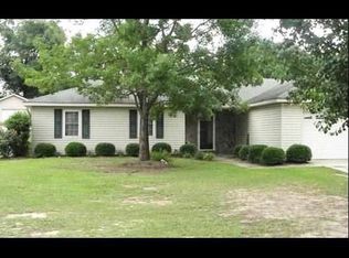 103 Crestwood Cir, Centerville, GA 31028