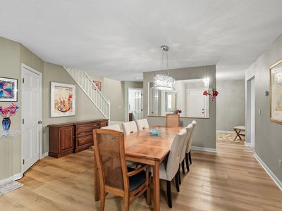 884 Marie Ave W, Mendota Heights, MN, 55118