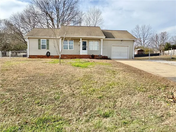 2301 Rolling Green Rd, Anderson, SC 29621