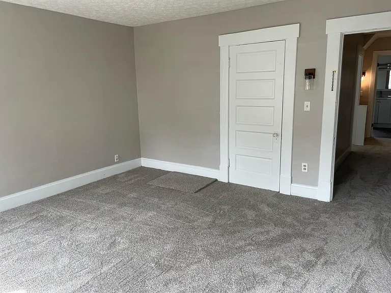 524 E Jenkins Ave — Photo 9