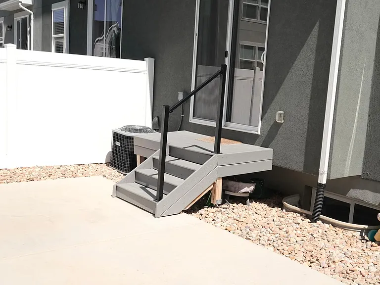1088 S Lilac Way — Photo 4