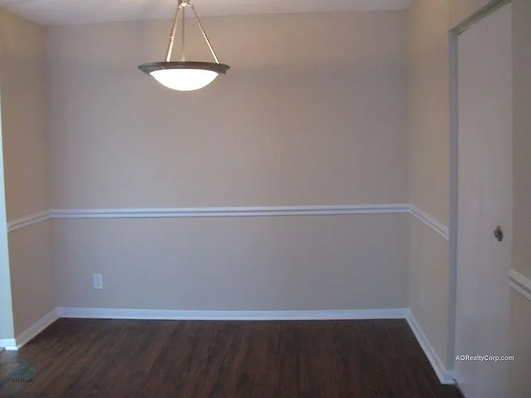 West Hills Village Apartments — Photo 8