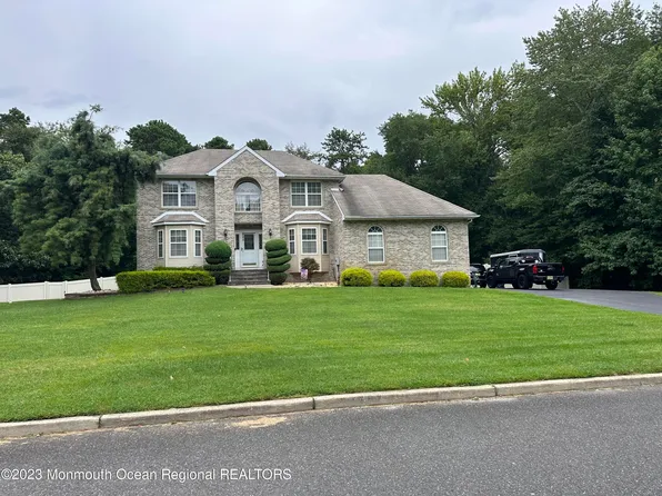 6 Nancy Court, Jackson, NJ 08527