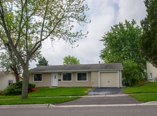 1541 E Celebrity Cir, Hanover Park, IL 60133
