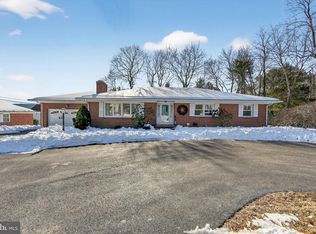 289 W Chestnut Hill Rd, Newark, DE 19713