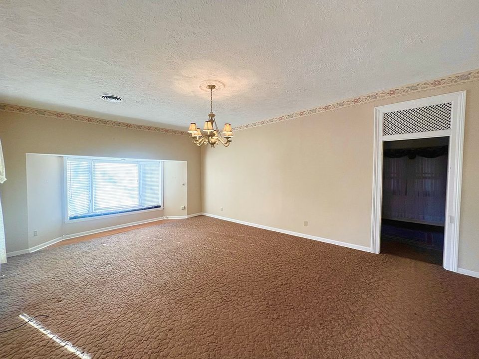 105 N Elm St, Mortons Gap, KY 42440 Zillow