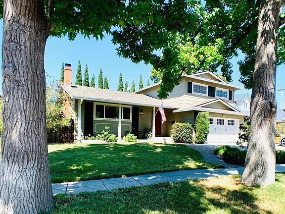 3rd image of 1981 Stonewood Ln