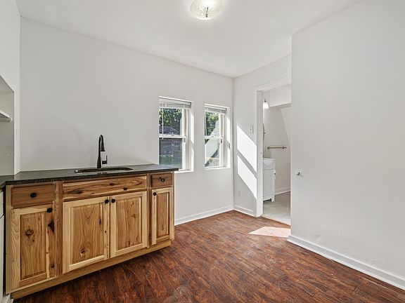 3rd image of 2717 Kingwood St