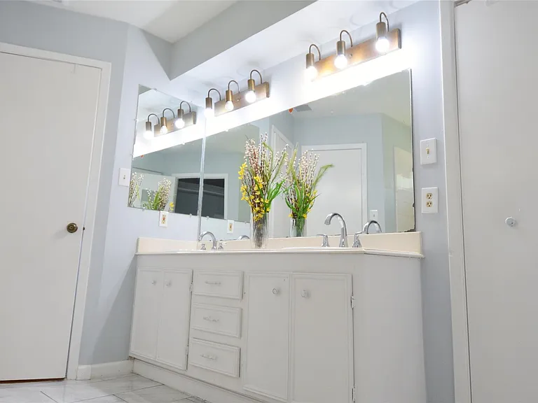 6707 Las Brisas Dr — Photo 20