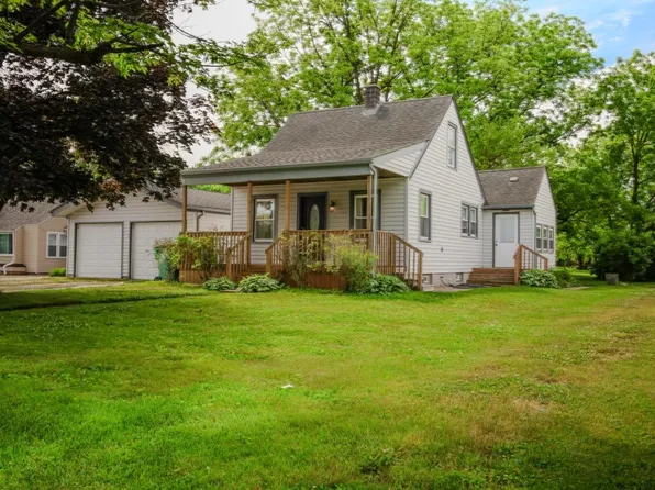 751 W 73rd Ave, Merrillville, IN 46410