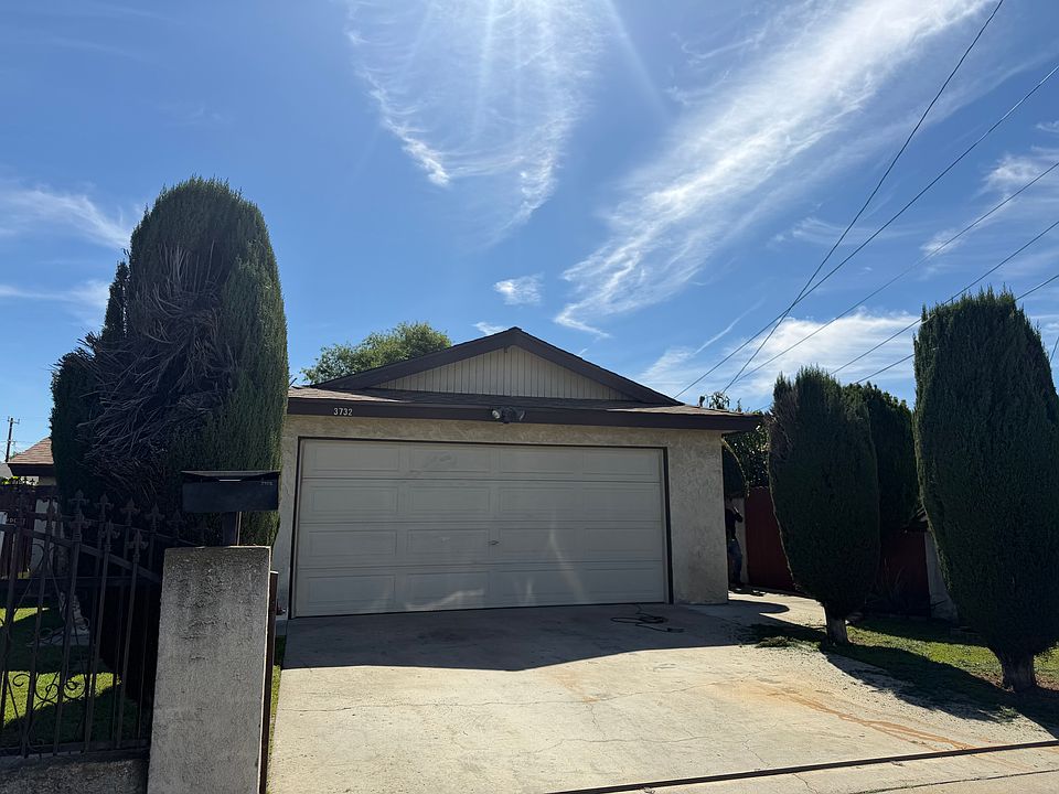 1st image of 3732 Holly Ave