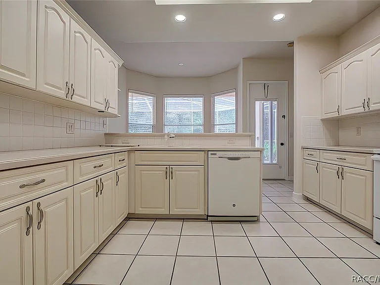 4 Dahoon Dr — Photo 9