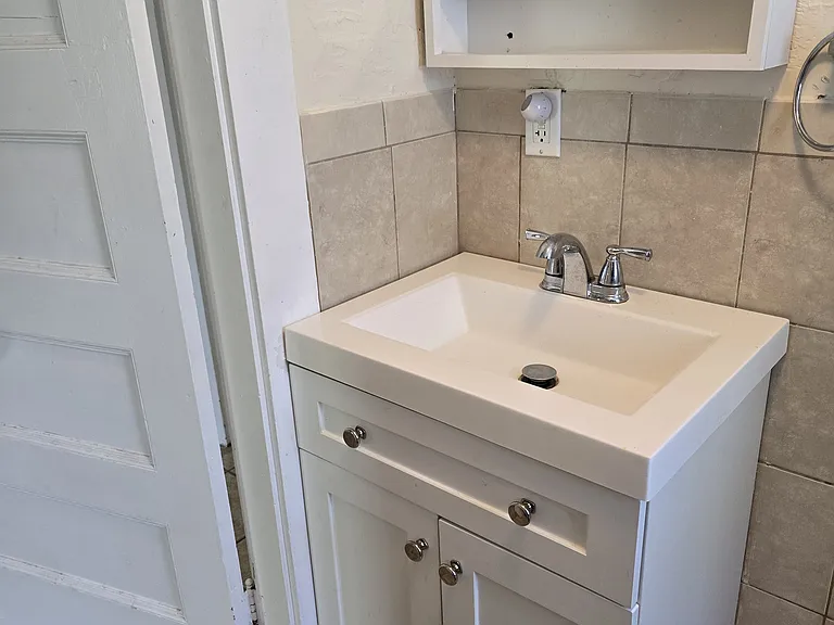 349 Hollis St #4 — Photo 3